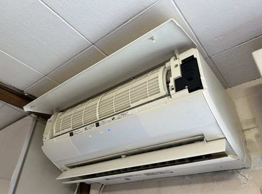 お掃除機能付きエアコン
